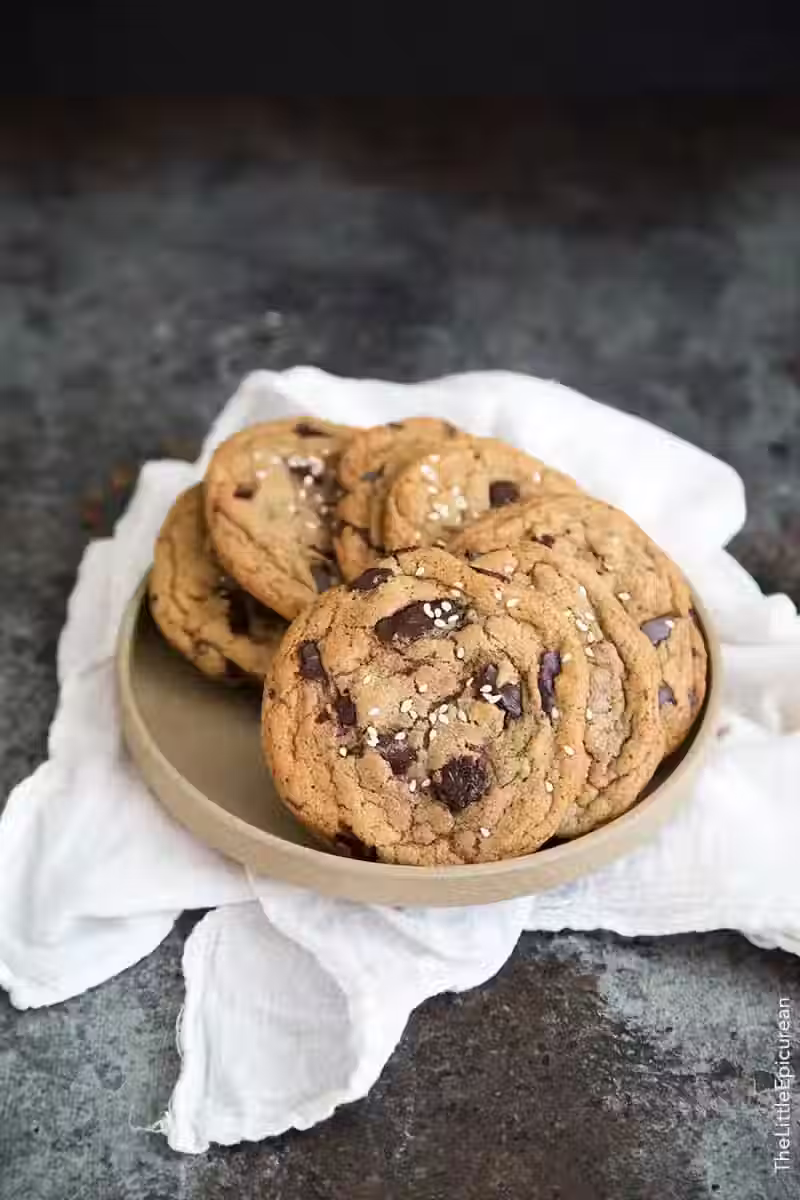 Pain maison marocain fra&icirc;chement cuit.